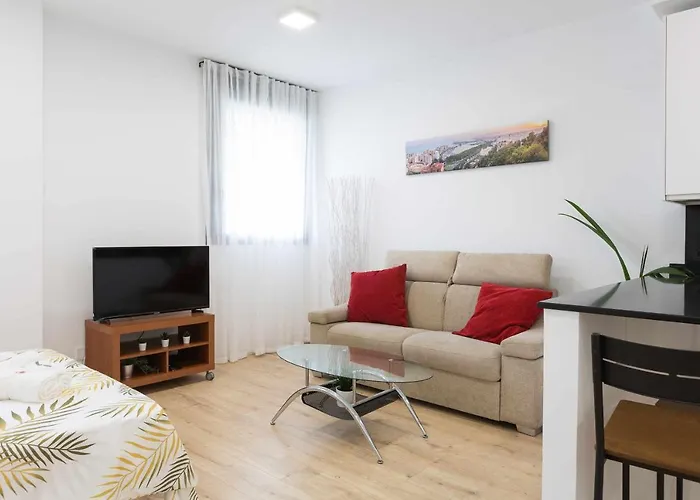 Cosmopolitan Loft & Malaga Beach