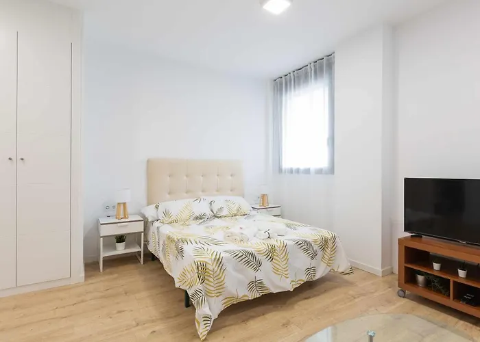Cosmopolitan Loft & Malaga Beach